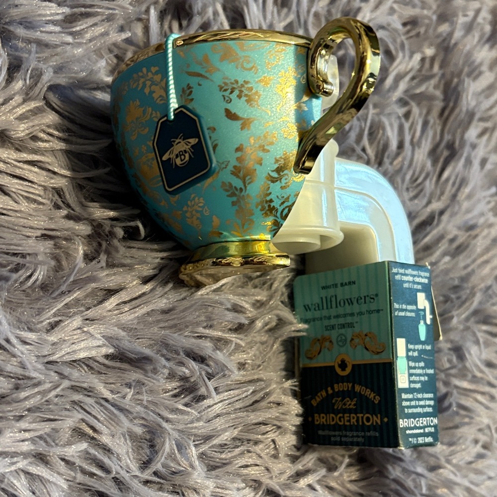 Bath & Body Works Teal & Gold Bridgerton Wallflowers Refill